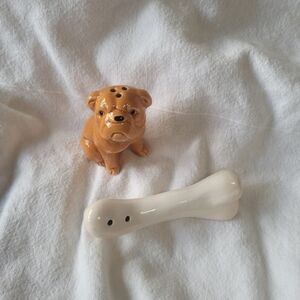 Vintage Dog & Bone Salt and Pepper Shakers Kitchen Kitch Deadstock